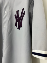 Load image into Gallery viewer, New York Yankees Button Down Jersey
